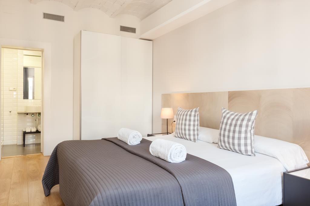 Rent Top Apartments Rambla Catalunya Barcelona Ngoại thất bức ảnh